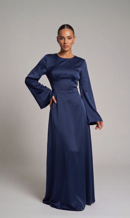 Maxikleid mit Schnuerung