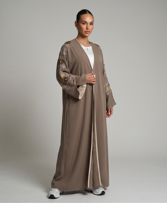 Bestickter Kimono mit Blumenmuster